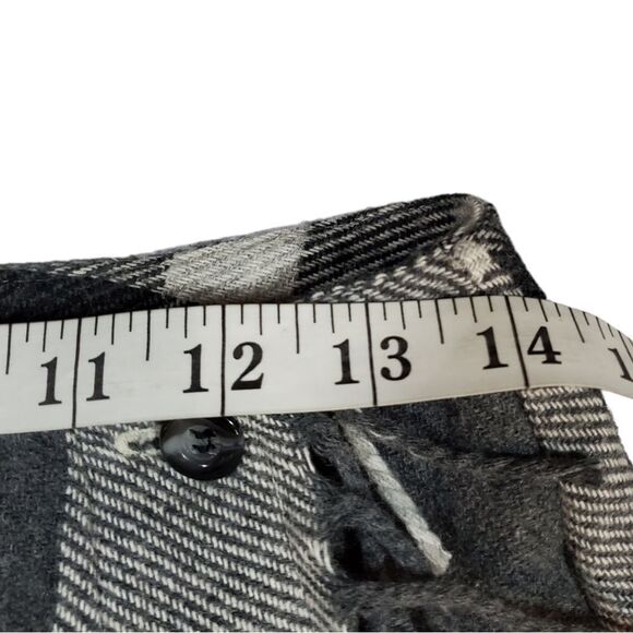 Flannel wool blend wrap skirt with fringe 10 - Picture 4 of 6